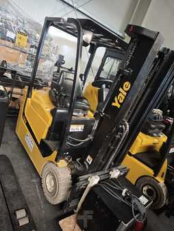 Eléctrico - 3 rodas 2022  Yale ERP15VC (1)