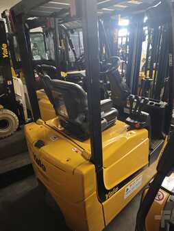 Eléctrico - 3 rodas 2022 Yale ERP15VC (3)