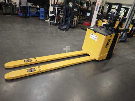 Porta-paletes elétrico 2013  Yale MP20X (1)