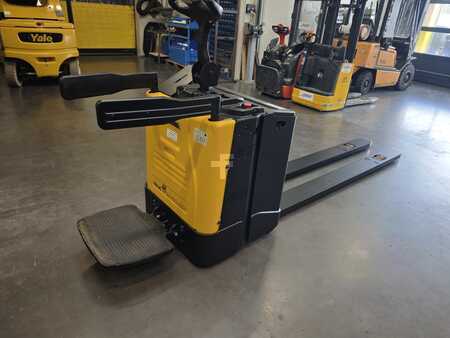 Nízkozdvižný vozík 2018  Yale MP20X (1)