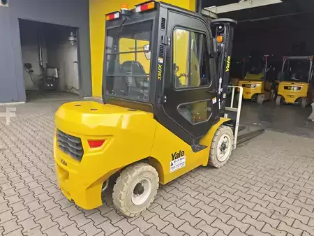 Dieselstapler 2024  Yale GDP35UX (2)