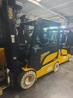 Chariots électriques à 4 roues 2024  Yale ERP 25 VL (1)