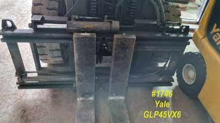 Gasoltruck 2017  Yale GLP 45 VX6 (10) 