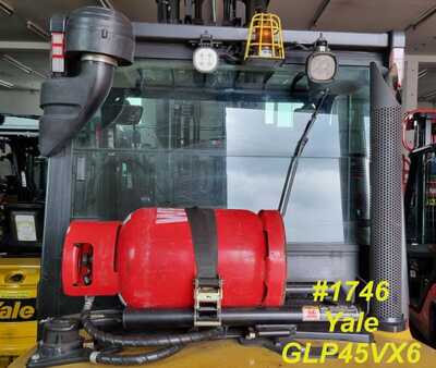 Gázüzemű targoncák 2017  Yale GLP 45 VX6 (5)
