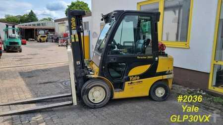 Chariots élévateurs GPL 2020  Yale GLP30VX (1)