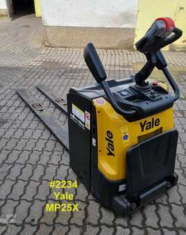 Nízkozdvižný vozík 2022  Yale MP25X (2)