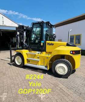 Diesel truck 2022  Yale GDP120DF (1)