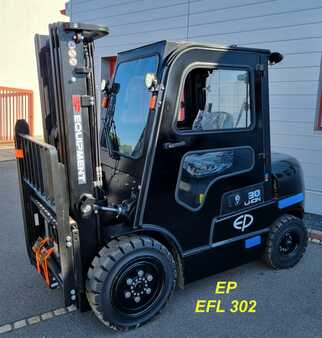 4-wiel elektrische heftrucks 2022  EP Equipment EFL 302 Li-Ionen (1)