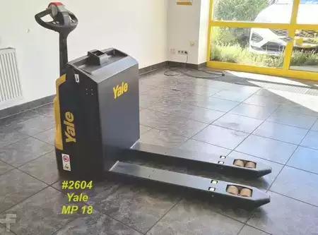 Porta-paletes elétrico 2026  Yale MP 18 (1)