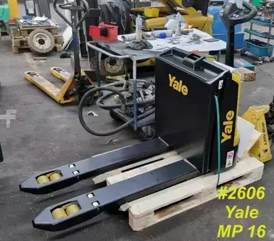 Nízkozdvižný vozík 2026  Yale MP 16 (1)