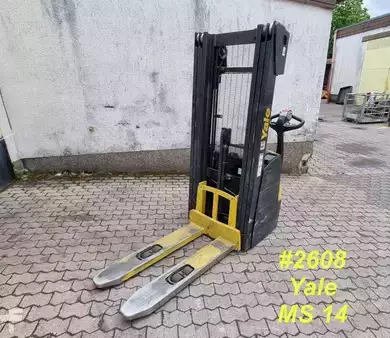 Apilador eléctrico 2018  Yale MS 14 (1)