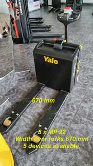 Transpallet elettrico 2023  Yale MP22 (MP20) (670 mm Breite über Gabelzinken) (2) 