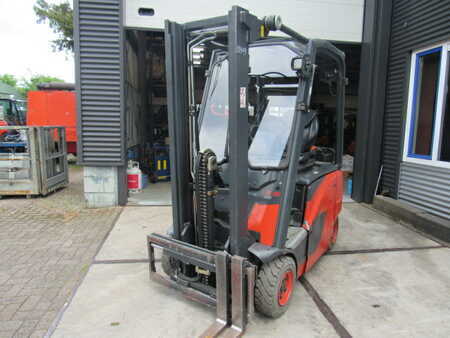 Elektro 4 Rad 2017  Linde E16PH-02 (2)