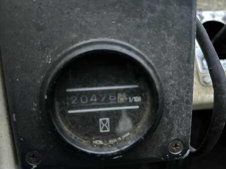 Dieselstapler 2001  Nissan WGF03A40U (7)