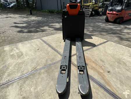 Electric Pallet Trucks 2018  Toyota OSE250 (3)