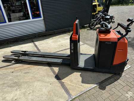 Electric Pallet Trucks 2018  Toyota OSE250 (2)