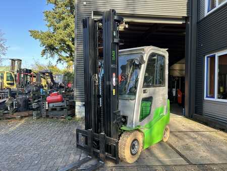 Chariots électriques à 4 roues 2017  Cesab B620 (6)