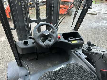 Elektro 4 Rad 2012  Linde E30HL-01/600 (7)
