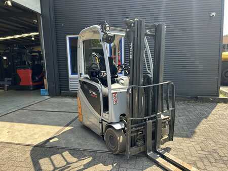 Electric - 3 wheels 2016  Still RX20-16 (1)