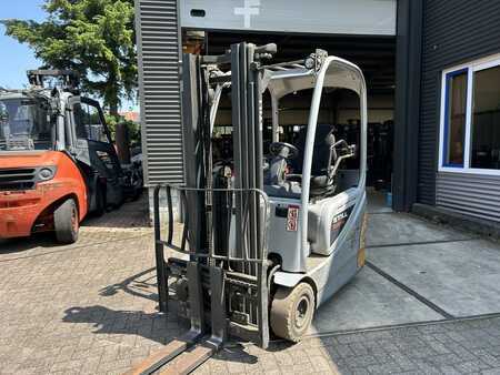 Electric - 3 wheels 2016  Still RX20-16 (6)