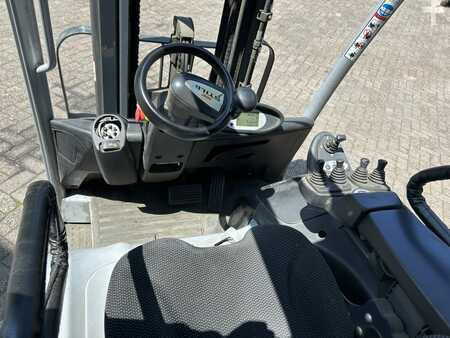Electric - 3 wheels 2016  Still RX20-16 (8)