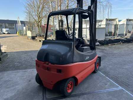 Elektro 4 Rad 2006  Linde E25-02 (3)