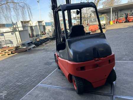 Elektro 4 Rad 2006  Linde E25-02 (4)