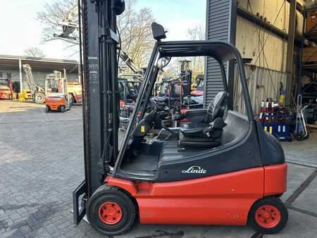 Elektro 4 Rad 2006  Linde E25-02 (5)