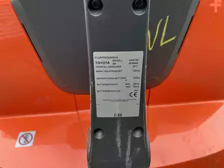 Overige 2017  Toyota SWE120 (8)
