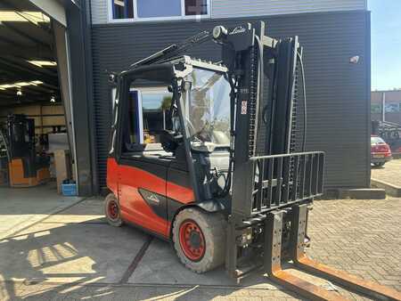 Elektro 4 Rad 2012  Linde E50HL-01/600 (1)