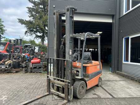 El Truck - 4-hjul 2001  Toyota FBMF25 (6)