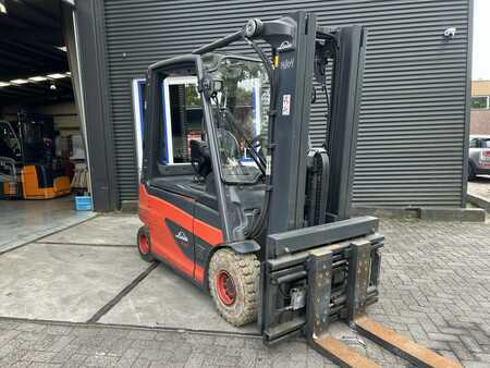 4-wiel elektrische heftrucks 2018  Linde E30L-01 (1)