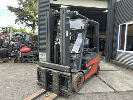 4-wiel elektrische heftrucks 2018  Linde E30L-01 (6)