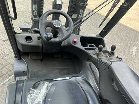 4-wiel elektrische heftrucks 2018  Linde E30L-01 (8)