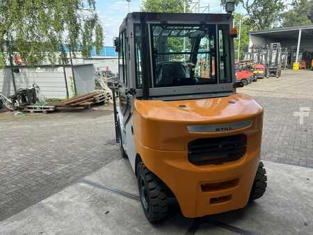 Carrelli elevatori diesel 2021  Still RC42-40 (4)