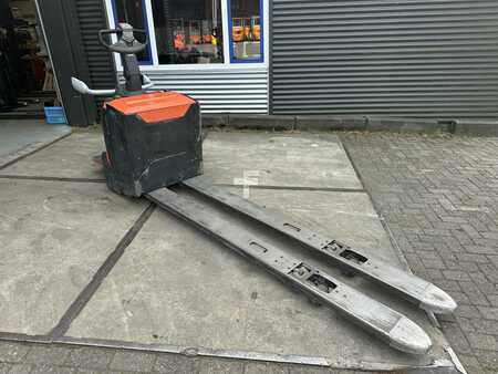Låglyftare El 2018  Toyota LPE250 (1)