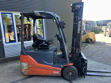 3-wiel elektrische heftrucks 2017  Toyota 8FBE18T (2)