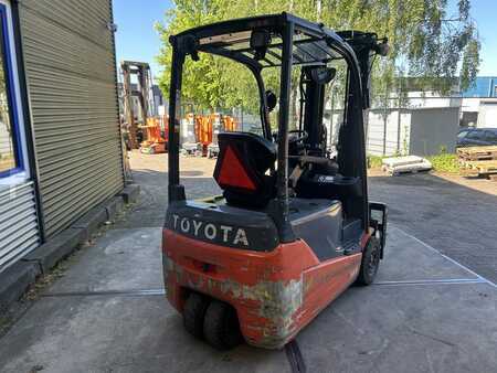 3-wiel elektrische heftrucks 2017  Toyota 8FBE18T (3)
