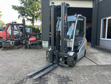 Carrelli elettrici 4 ruote 2024  Still RX60-30 (6)