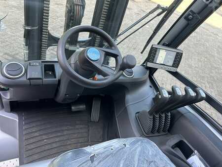 Carrelli elettrici 4 ruote 2024  Still RX60-30 (8)