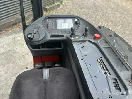 Chariots à mât rétractable 2017  Linde R14-01 (8)