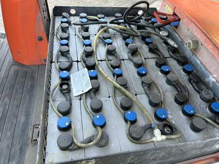 Elektromos 3 kerekű 2008  BT C3E180 (10)