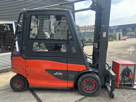 Elektro čtyřkolový VZV 2016  Linde E50HL-01 (2)
