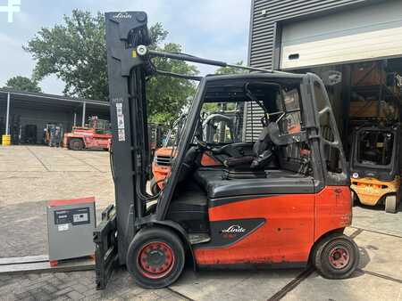 Elektro čtyřkolový VZV 2016  Linde E50HL-01 (5)