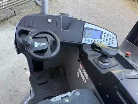 Reachtrucks 2017  Still FM-X14 (8)