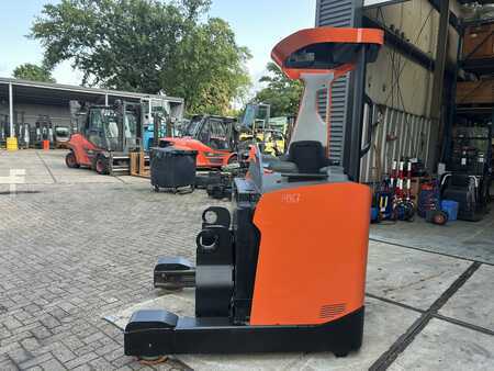 Retraky 2019  Toyota RRE140H (6)