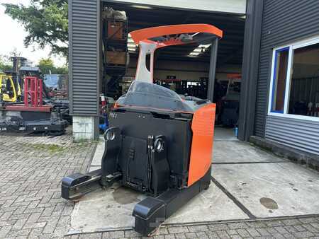 Retraky 2019  Toyota RRE140H (7)