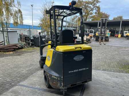 Articulated Trucks / VNA 2015  Aisle Master 20WHE (5)