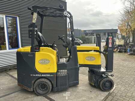 Articulated Trucks / VNA 2015  Aisle Master 20SHE (2)