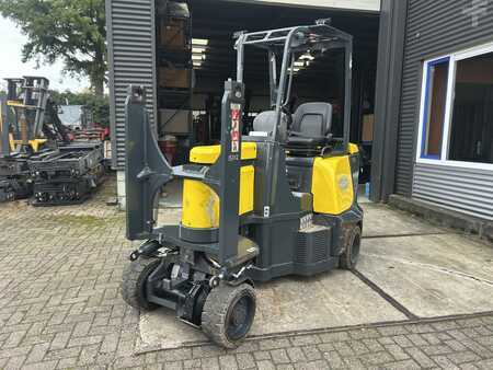 Articulated Trucks / VNA 2015  Aisle Master 20WHE (7)